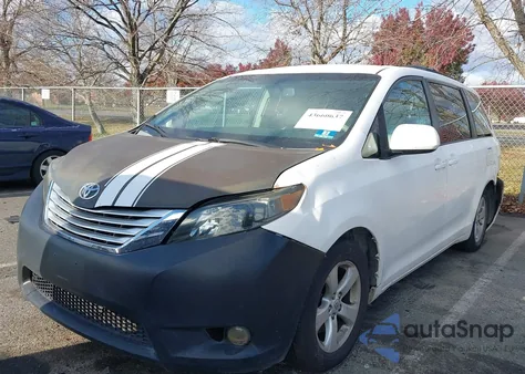 2011 Toyota Sienna Le V6 из США, поврежденный, VIN 5TDKK3DC7BS165343